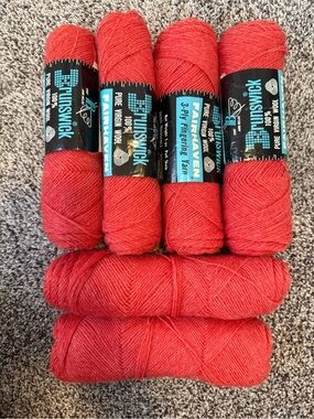 Brunswick 100% Pure Virgin Fingering Wool Yarn - Color Iced Coral - 6 Skiens